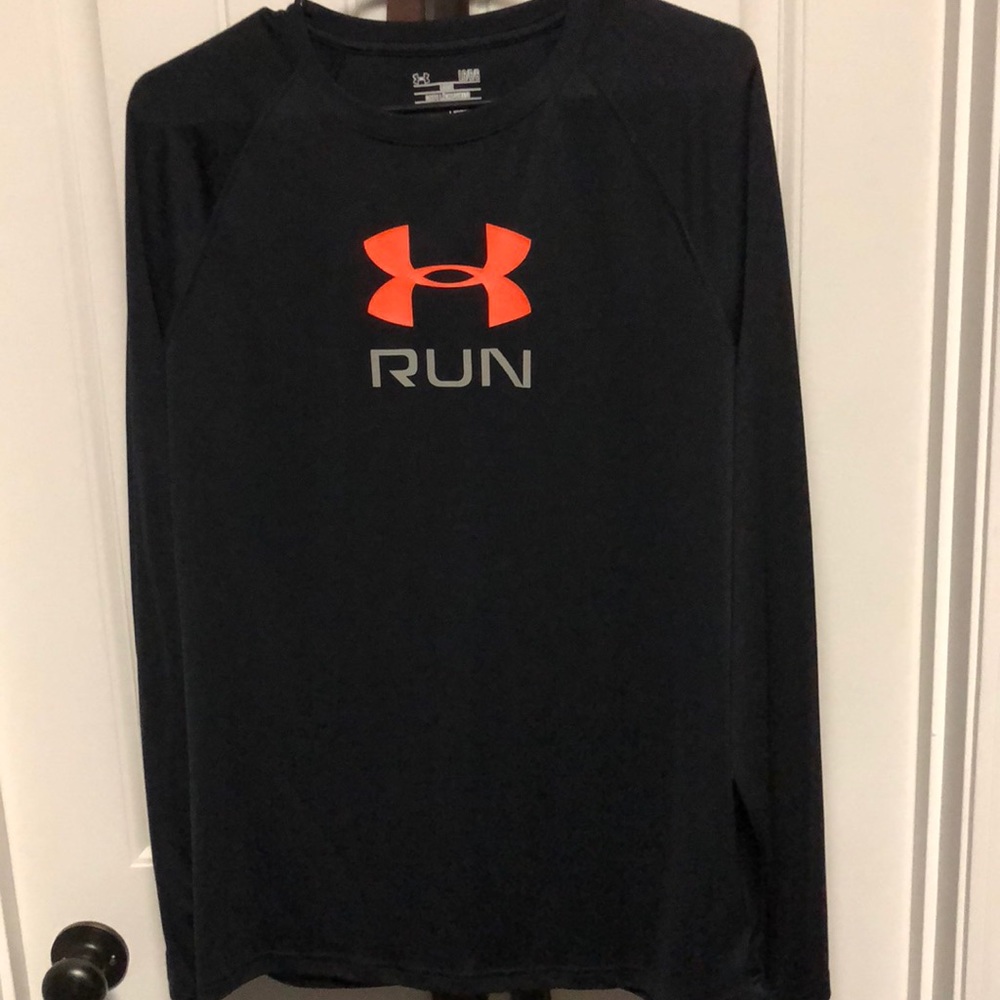 Under armour long sleeve performance shirt